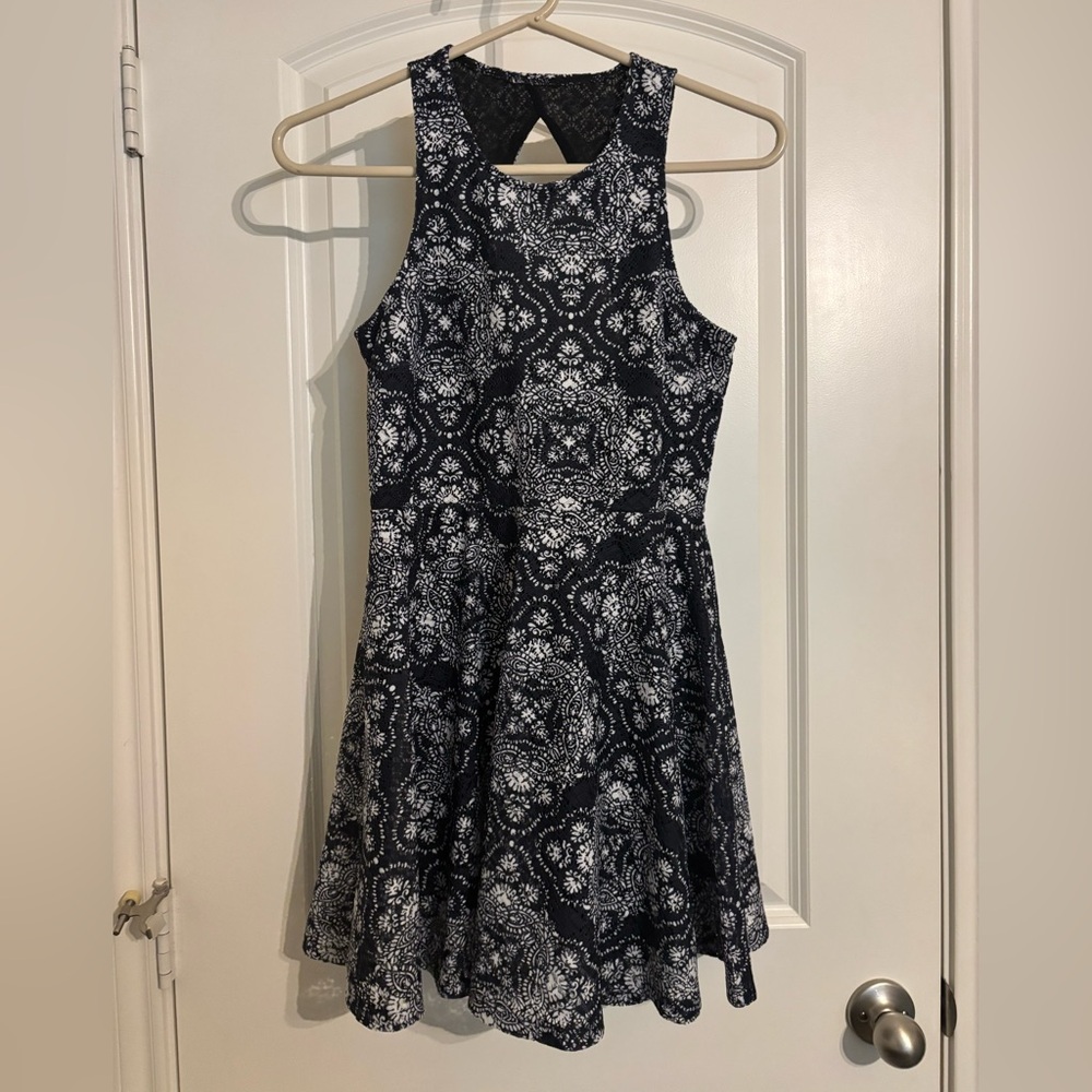 Lace Patterned Open Back Dress